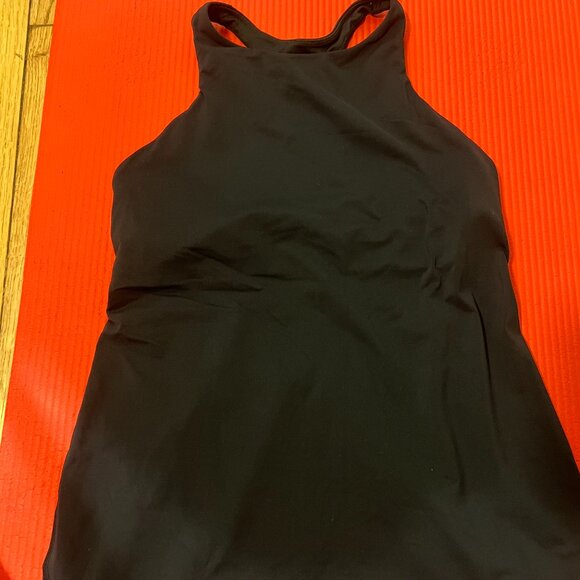 Lululemon top - Picture 1 of 2